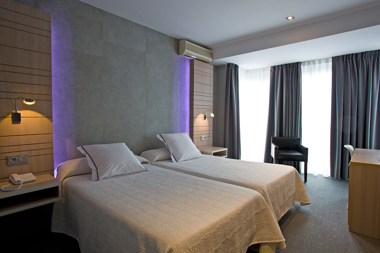 Double hotel room in Olaberria